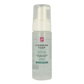 Cleansing Foam 150ml

Cleansing foam provides a mild cleansing of the skin. In addition, this facial cleanser is enriched with vitalising minerals from sea-algae extract.